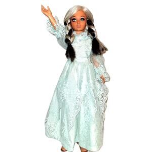 Vintage 1970s 18" Tiffany Taylor Changing Hair Doll
